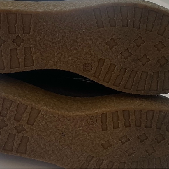 Ganni Black Ankle Boots with Brown Sole - Picture 2 of 5